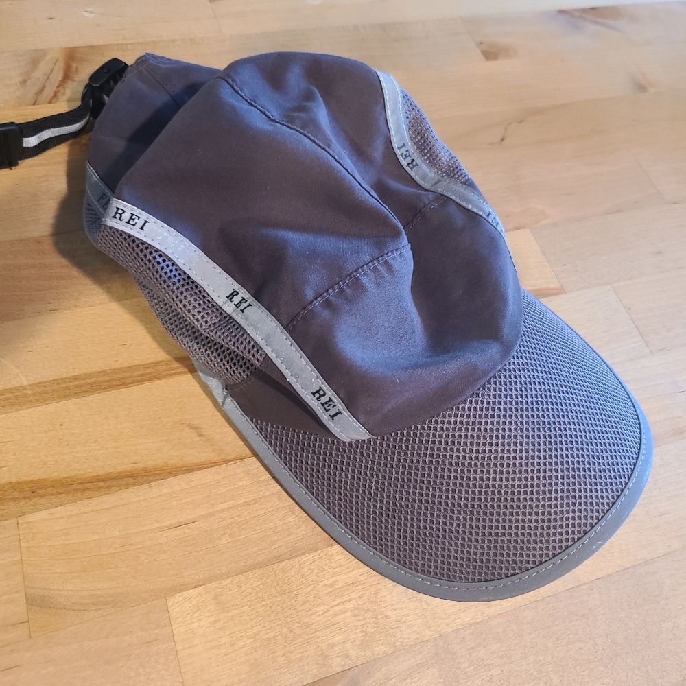 REI Breathable Lightweight Hat